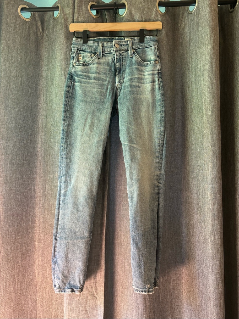 AG Adriano Goldschmied Women's Light Blue Skinny Jeans